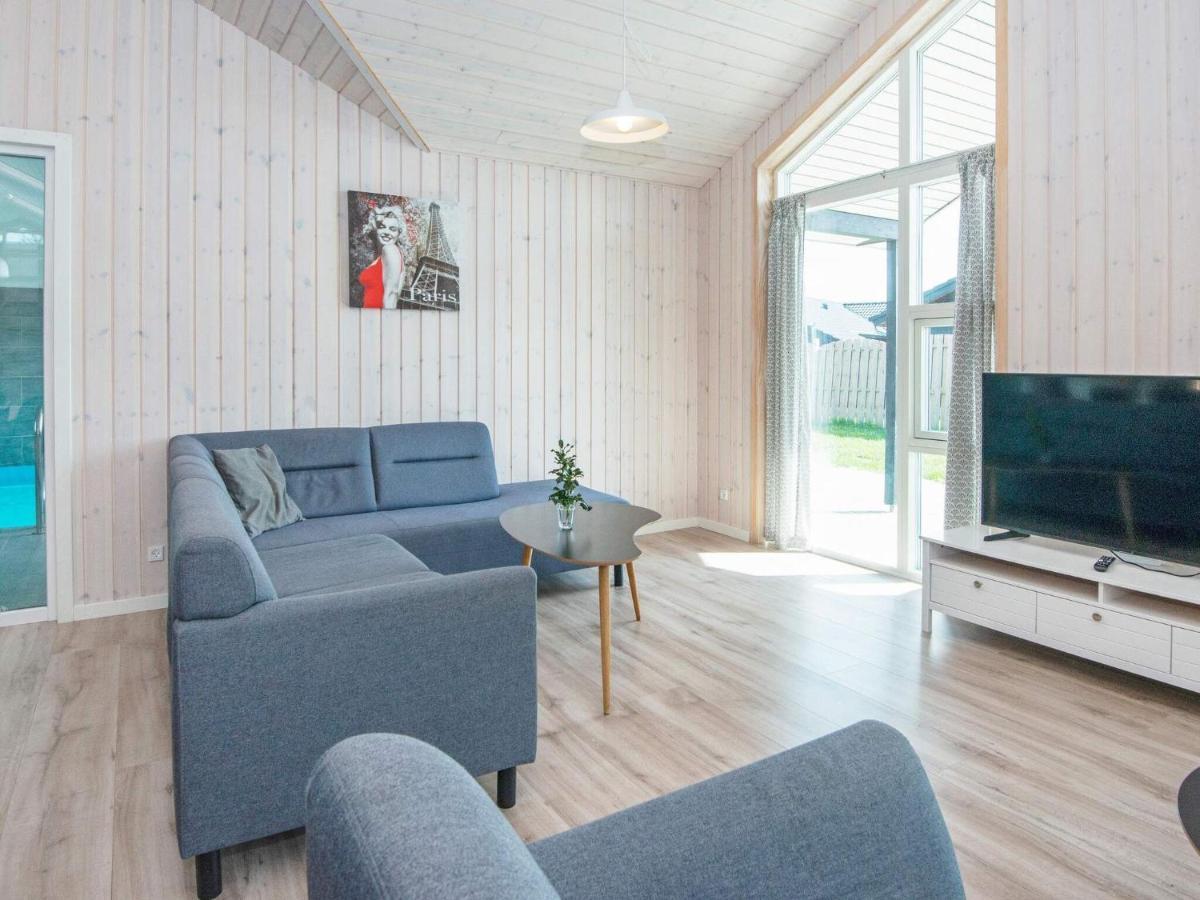 16 Person Holiday Home In R M Rømø Kirkeby Esterno foto