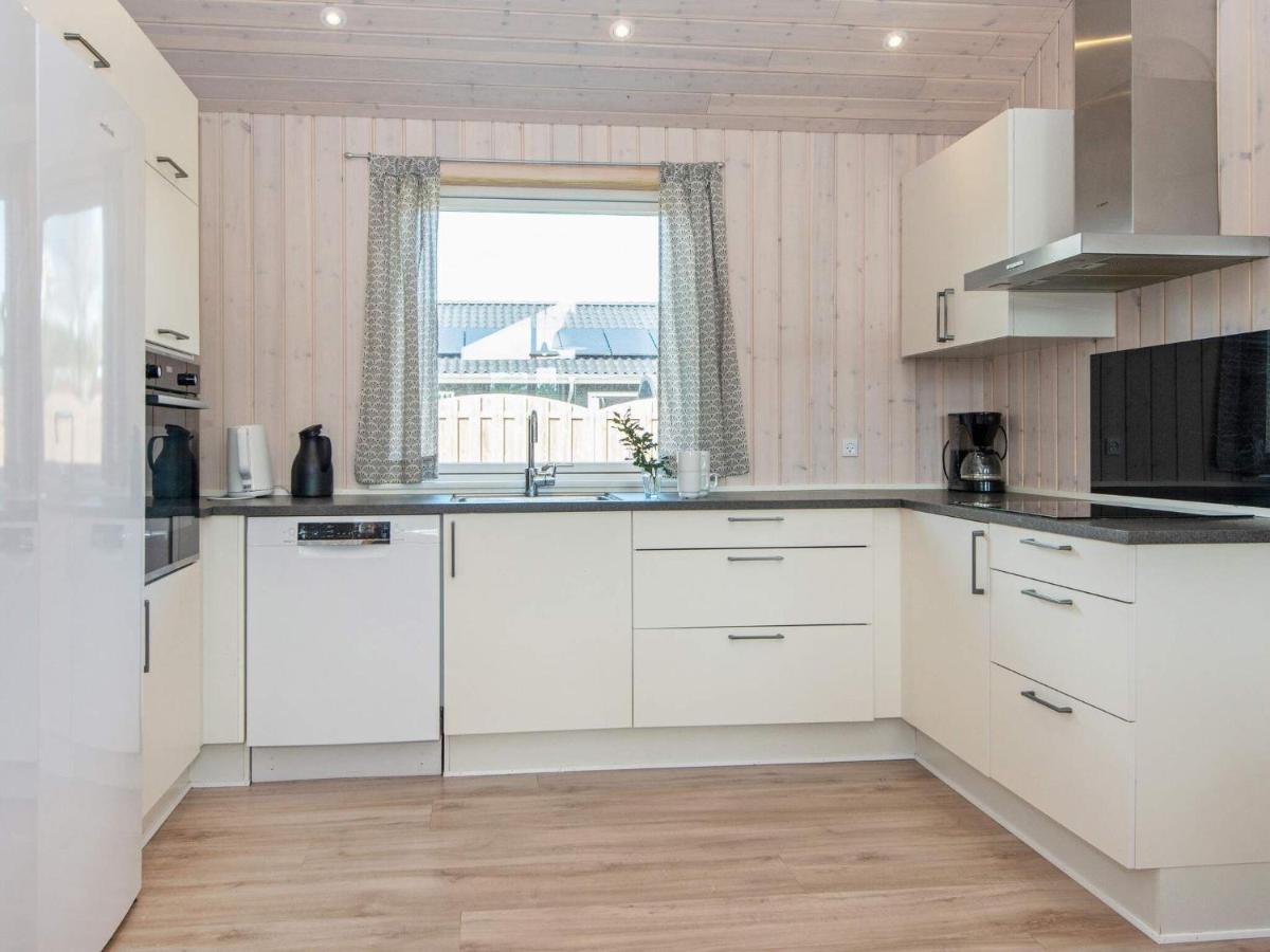 16 Person Holiday Home In R M Rømø Kirkeby Esterno foto