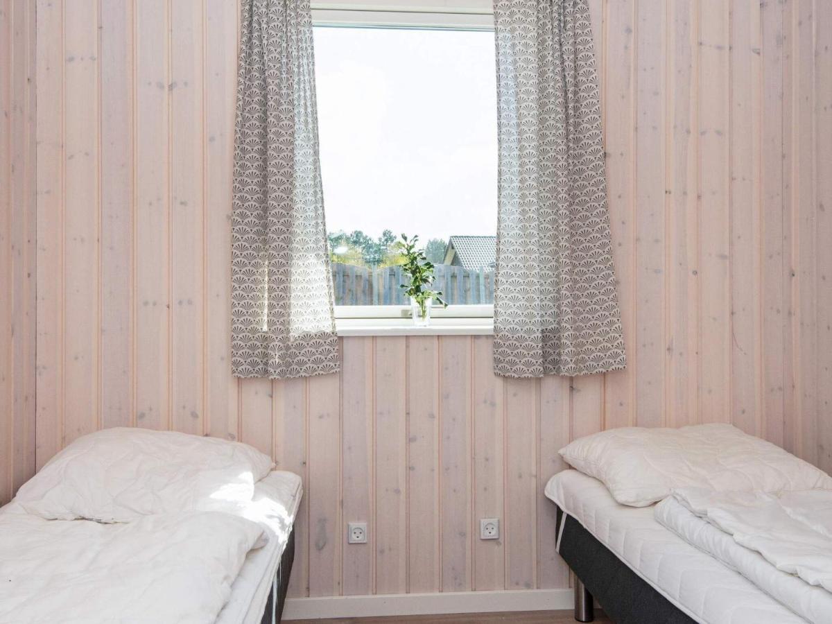 16 Person Holiday Home In R M Rømø Kirkeby Esterno foto